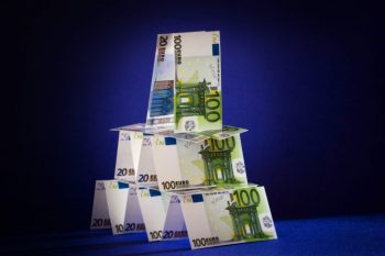 Geld_euro_piramide