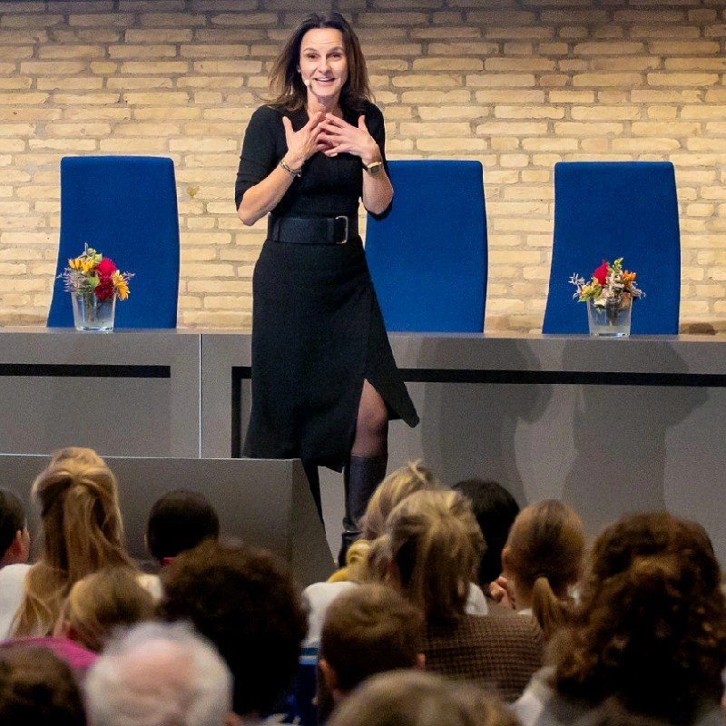 Diana van Hout